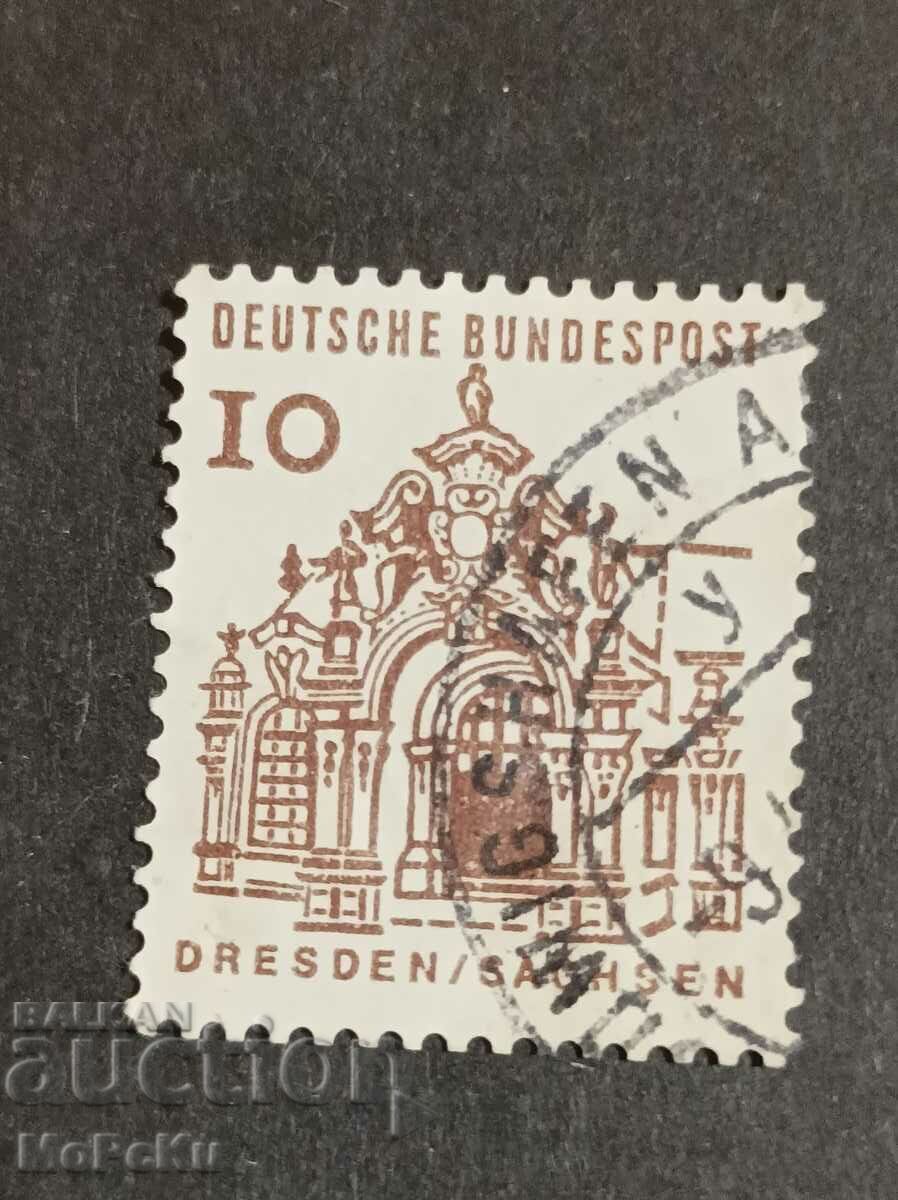 Post stamp