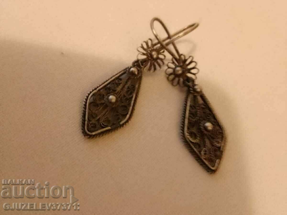 Delivery of Vintage antique silver filigree earrings Delivery of Vintage antique silver filigree earrings