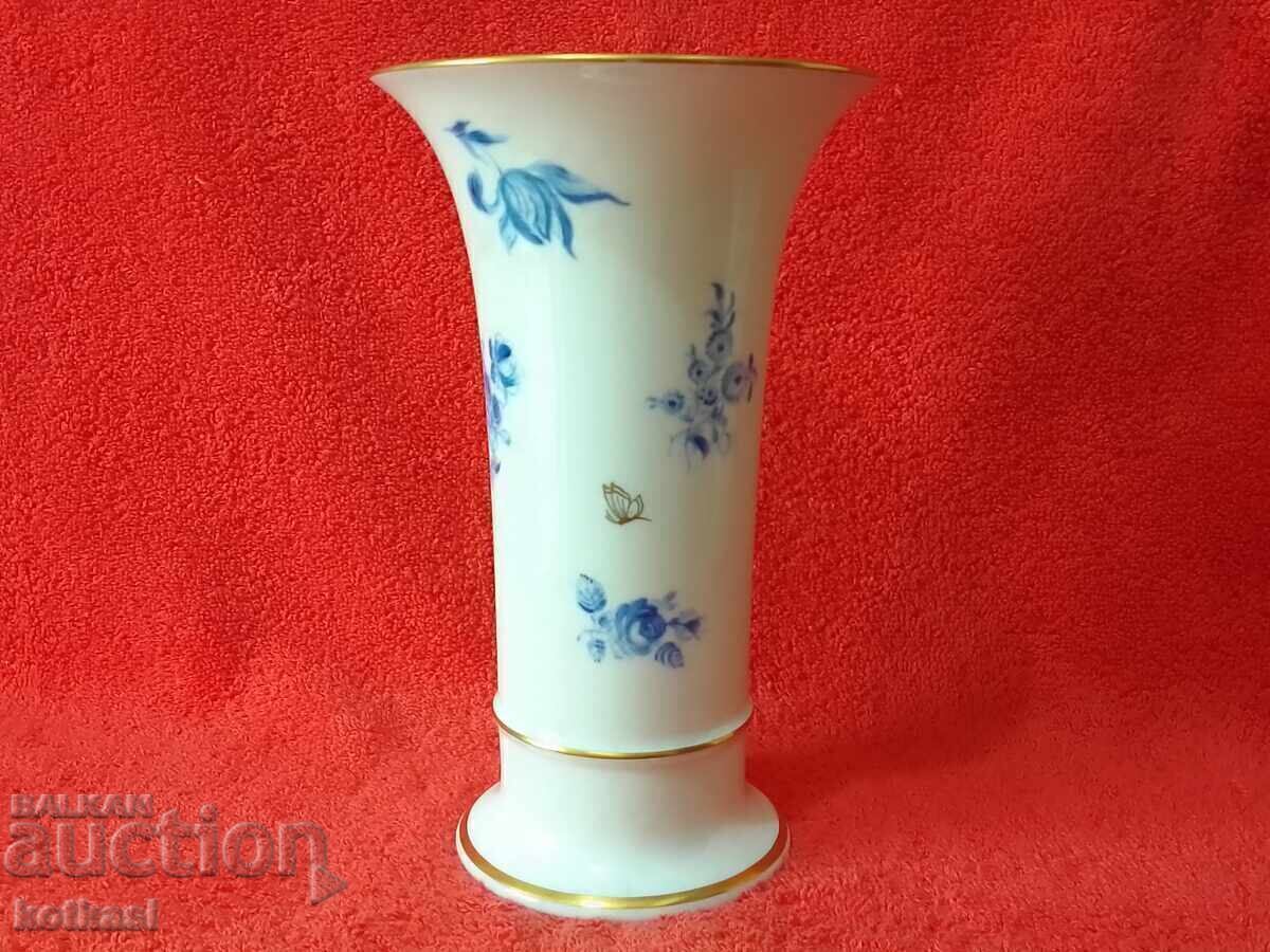 Old porcelain vase KAISER handmade with price 135.50 BGN | € 69.28 Old porcelain vase KAISER handmade with price 135.50 BGN | € 69.28