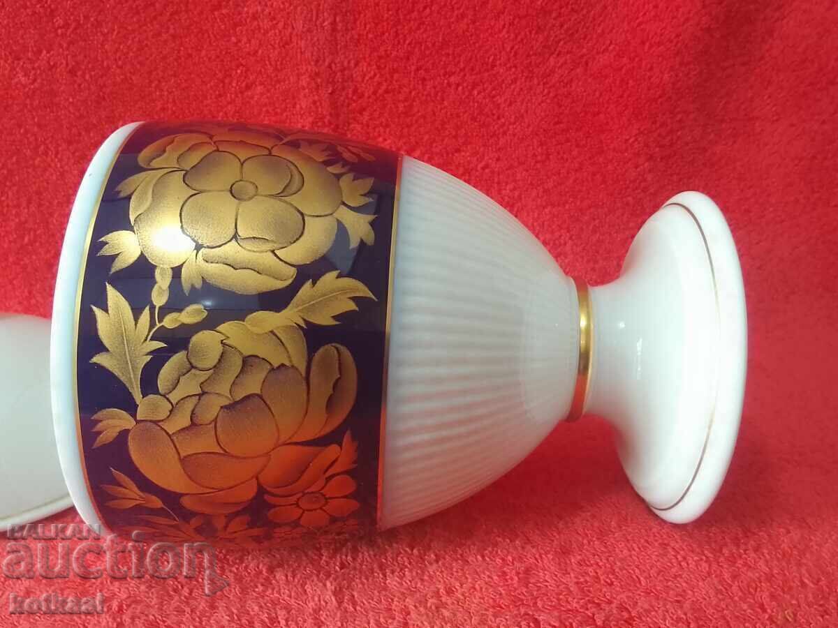 Old Porcelain Vase Urn Hutschenreuther Cobalt Gilt - 7 Old Porcelain Vase Urn Hutschenreuther Cobalt Gilt - 7