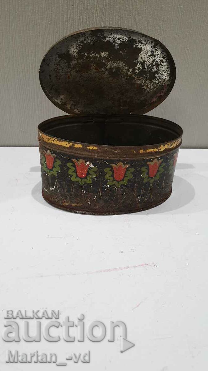 Old tin box - 6 Old tin box - 6