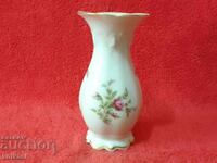 Vaza veche din portelan Rosenthal aurit Suprafata in relief