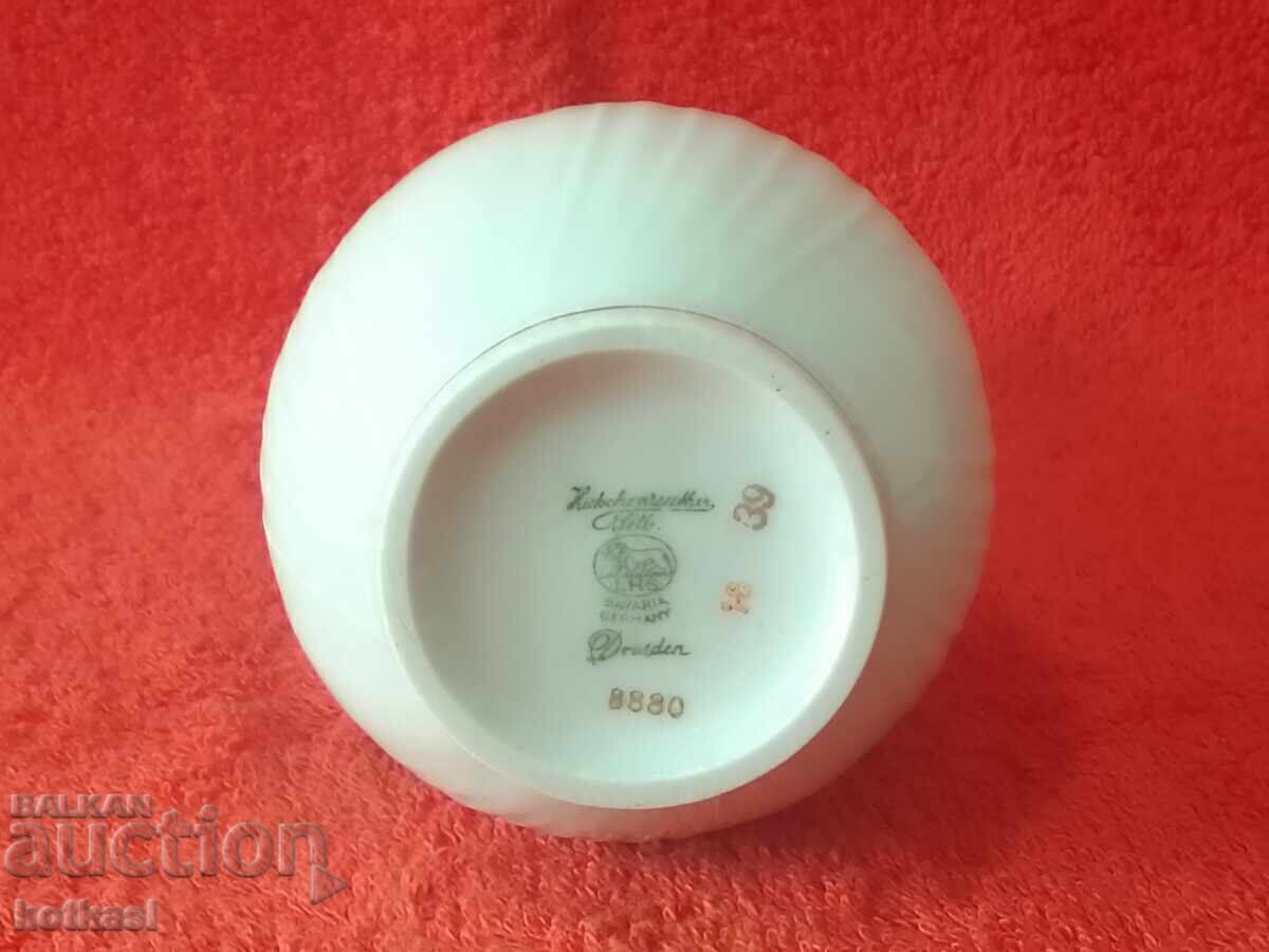 Old porcelain vase Hutschenreuther Dresden gilt relief - 6