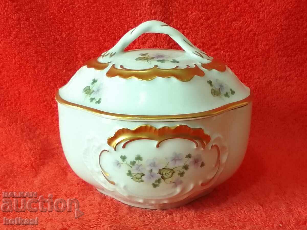 Old porcelain jewelry box Gold plated Lindner Handmade Old porcelain jewelry box Gold plated Lindner Handmade
