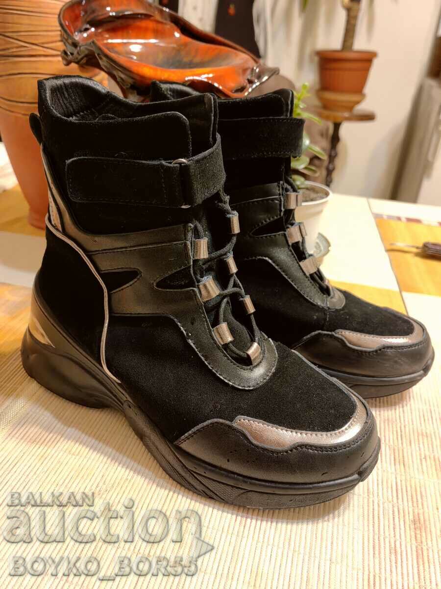 Riccardo Farini Women's Boots Model 2AF-20633 Size 40 with price 47.00 BGN | € 24.03 Riccardo Farini Women's Boots Model 2AF-20633 Size 40 with price 47.00 BGN | € 24.03