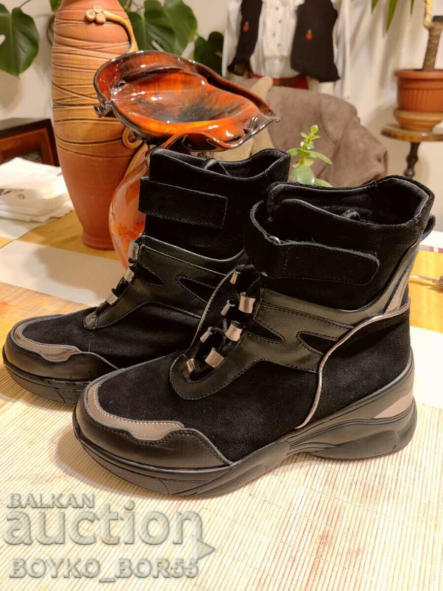 Auction Riccardo Farini Women's Boots Model 2AF-20633 Size 40 Auction Riccardo Farini Women's Boots Model 2AF-20633 Size 40