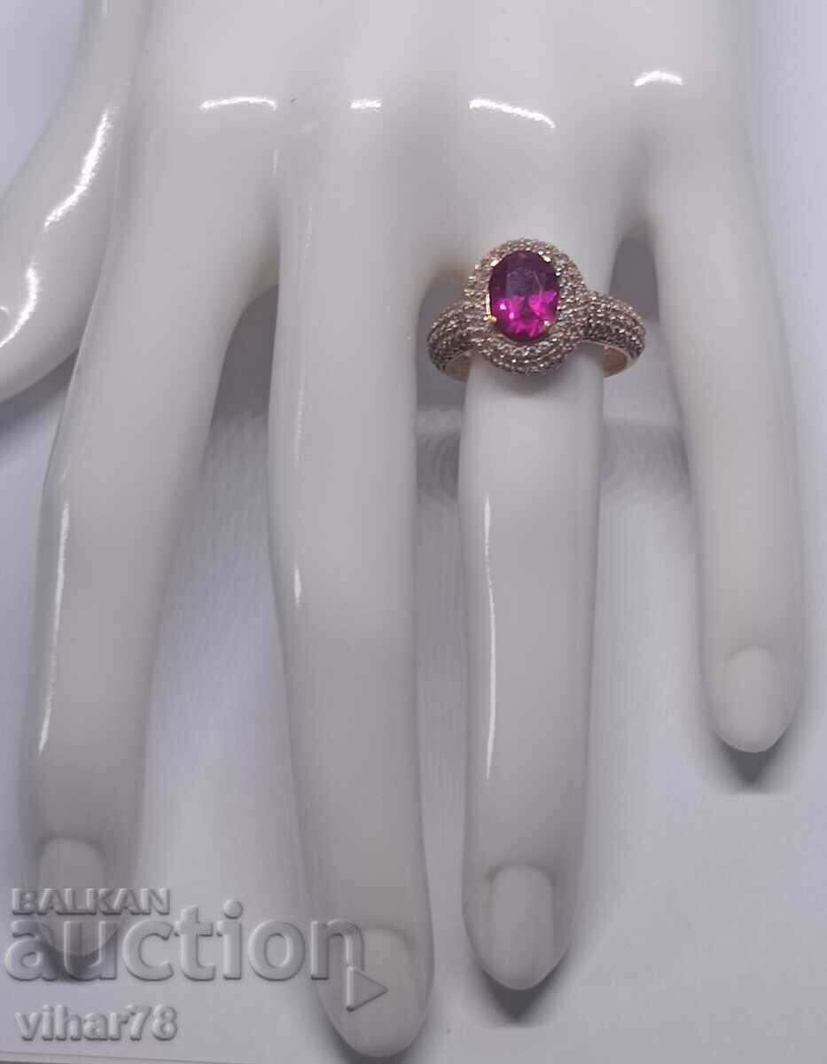 18K GOLD RING WITH RUBY - 5 18K GOLD RING WITH RUBY - 5