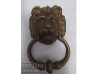 ХЛОПКА ЗА ВРАТА , ЧУКАЛО