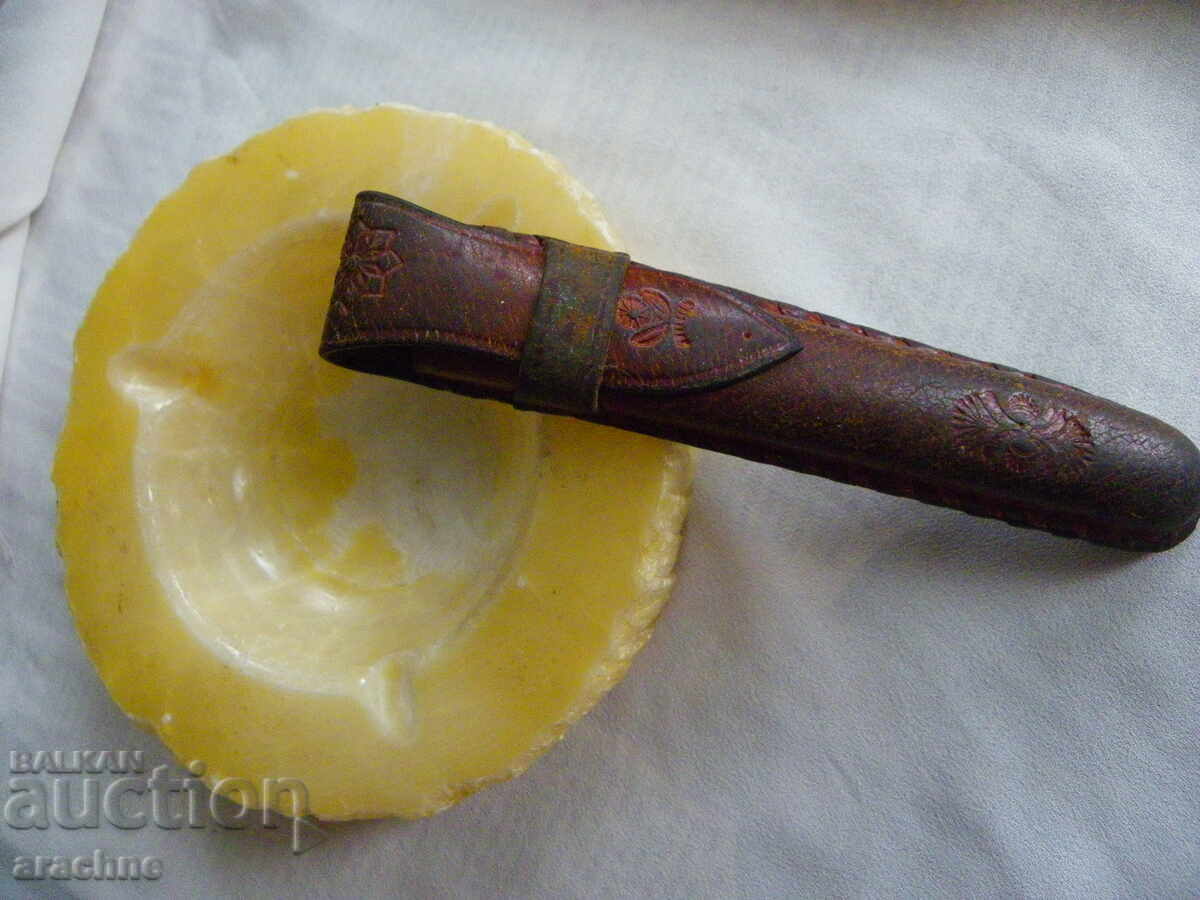 Old Italian ashtray and cigar container with price 55.00 BGN | € 28.12 Old Italian ashtray and cigar container with price 55.00 BGN | € 28.12