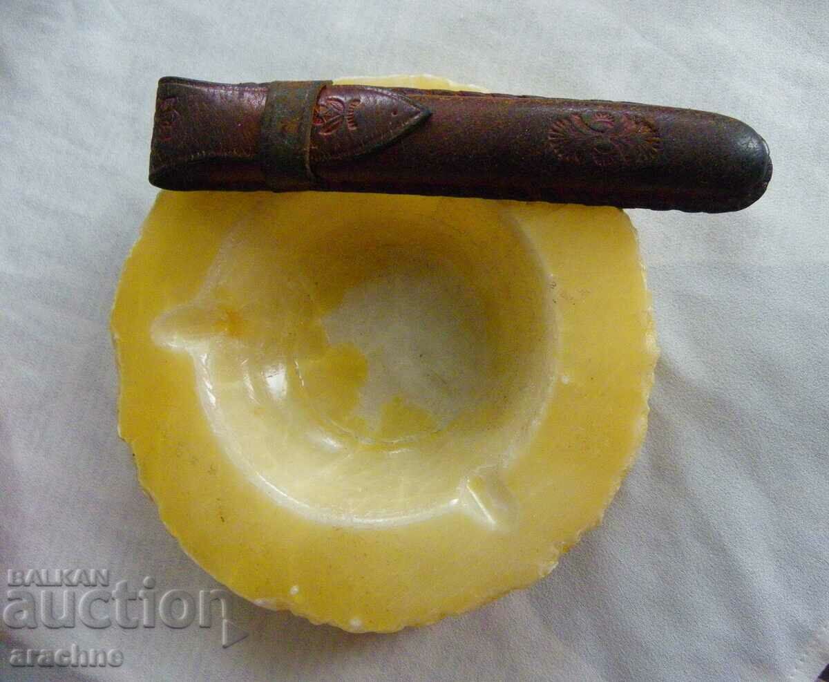 Delivery of Old Italian ashtray and cigar container Delivery of Old Italian ashtray and cigar container