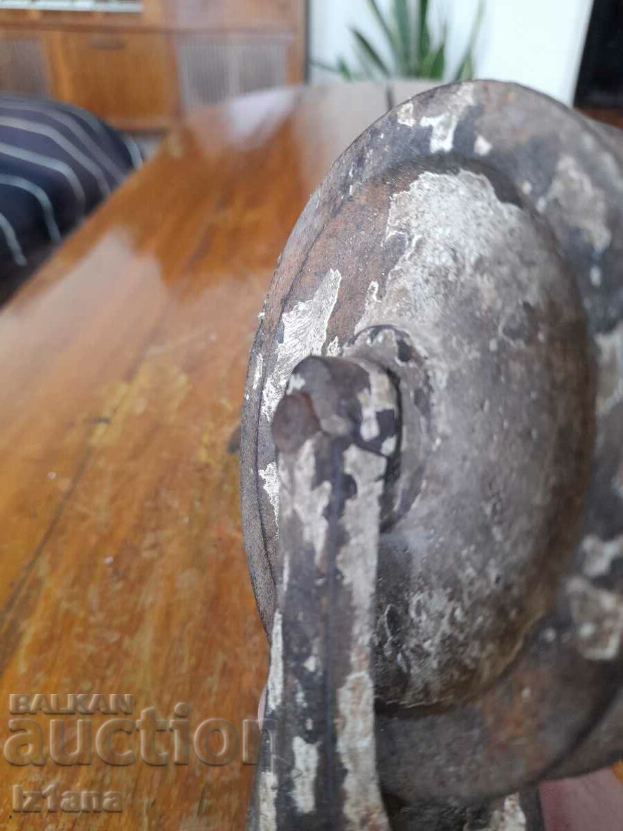 Livrarea Mulinetă veche, vioară Livrarea Mulinetă veche, vioară