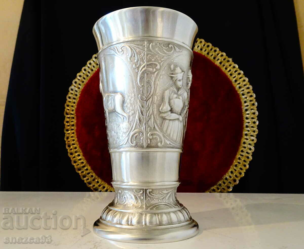 Auction  Hunting mug, tankard, pewter cup with Deer, Roe deer, Hunter