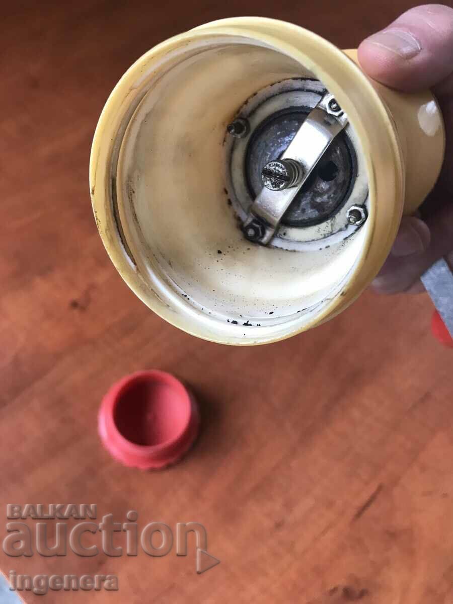 Delivery of GRINDER GRINDER FOR SPICES, COFFEE HERBS AND MORE Delivery of GRINDER GRINDER FOR SPICES, COFFEE HERBS AND MORE