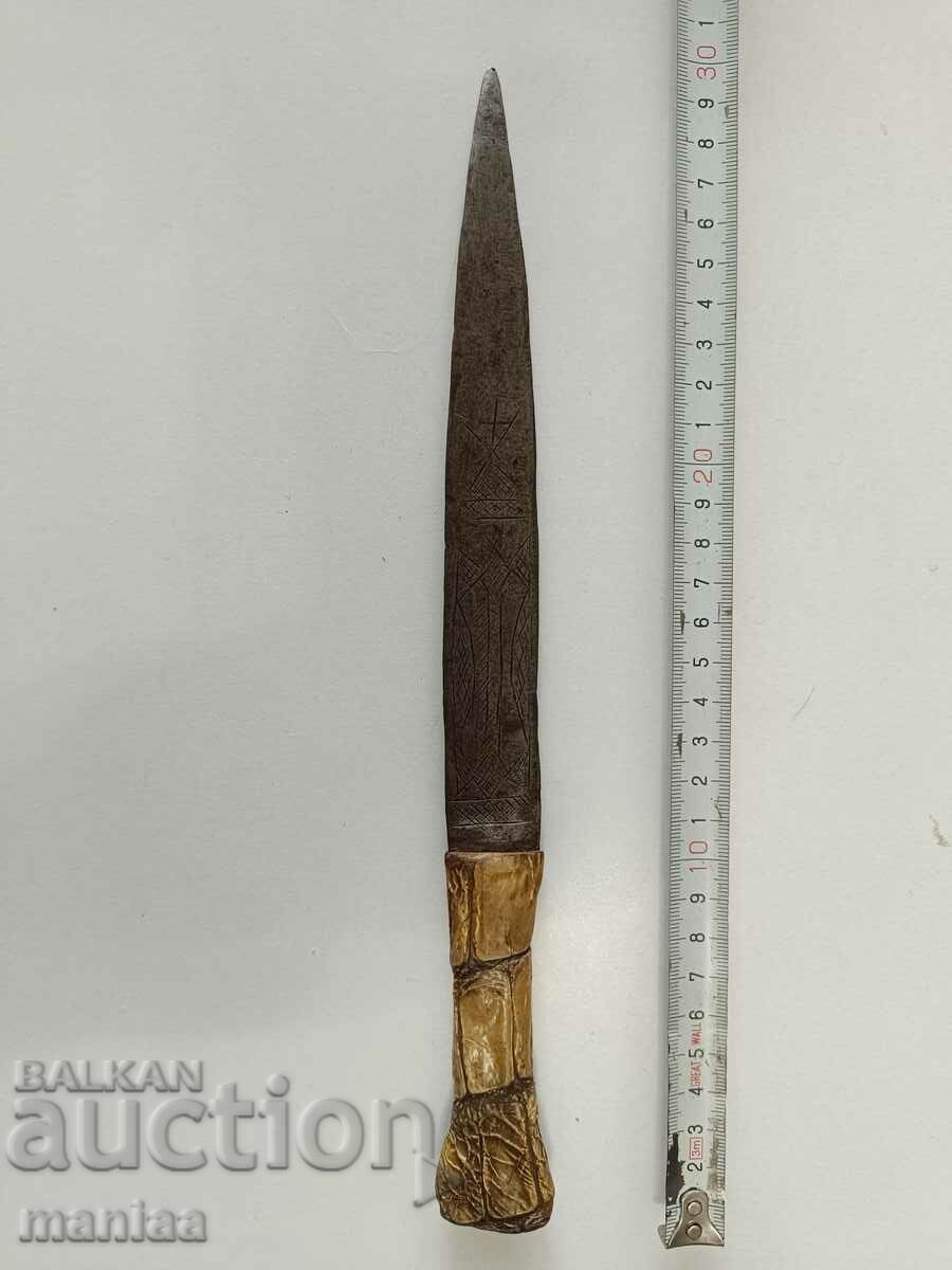 Old African dagger over 100 years old 31 cm