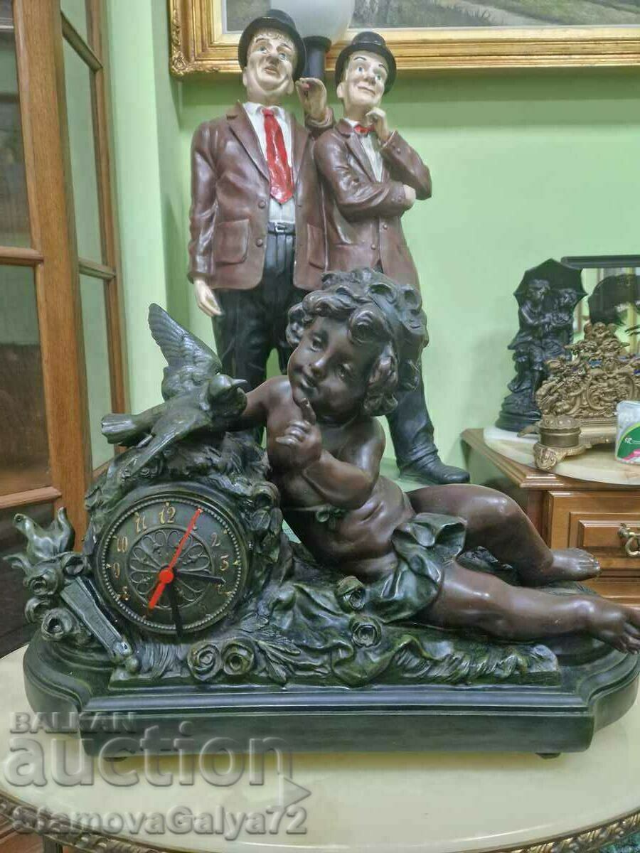 Unique Dutch mantel clock with price € 136.00 | 265.99 BGN
