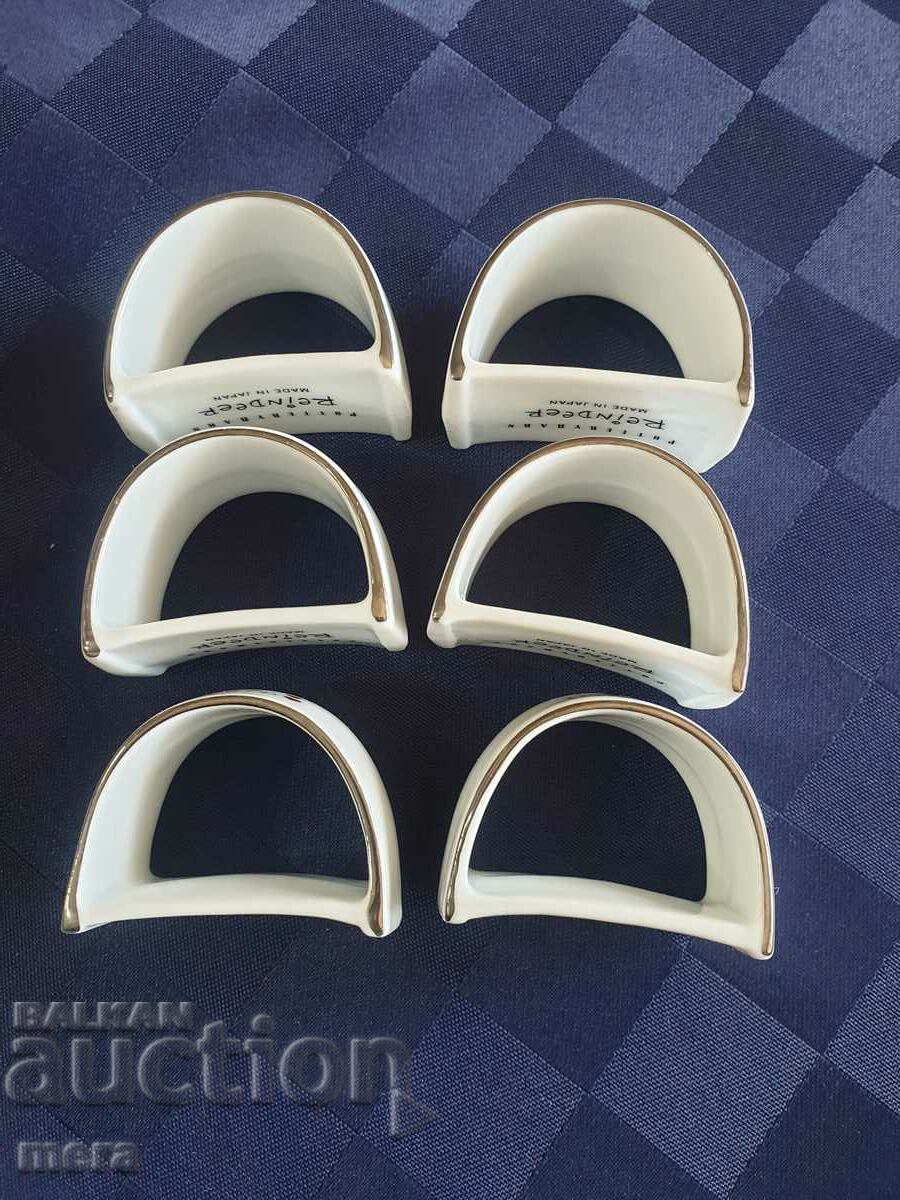 Delivery of Porcelain rings - Rottery barn reindeer made in Japan Delivery of Porcelain rings - Rottery barn reindeer made in Japan