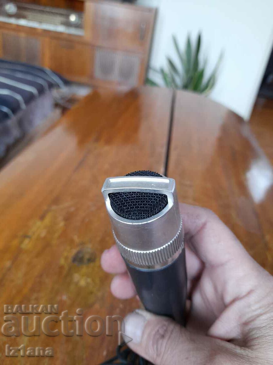 Delivery of Old microphone Delivery of Old microphone