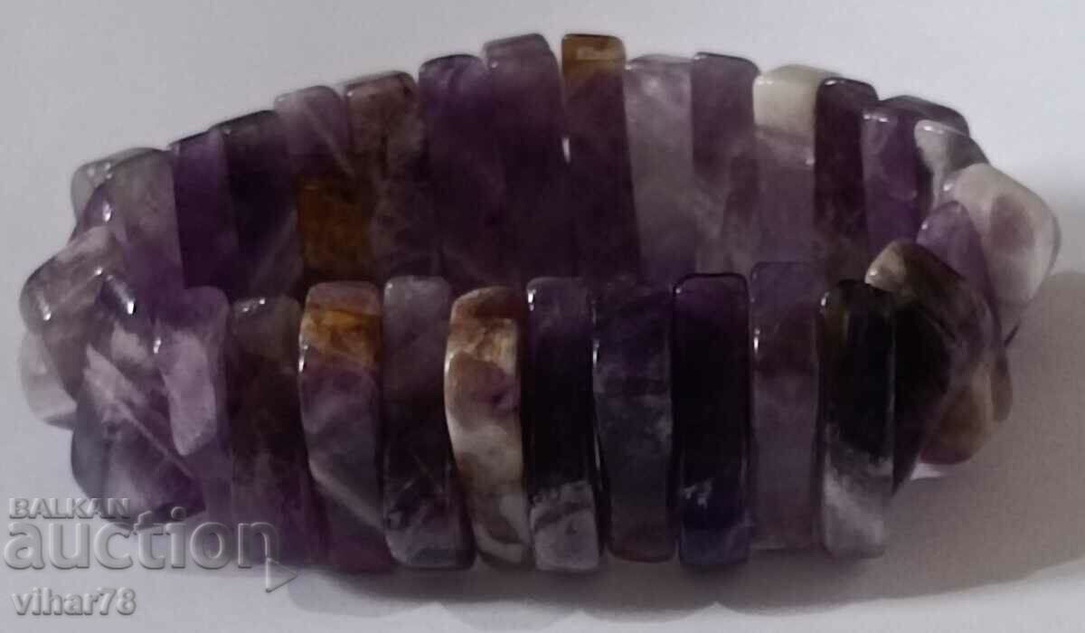 stretch bracelet with amethyst with price 49.99 BGN | € 25.56 stretch bracelet with amethyst with price 49.99 BGN | € 25.56