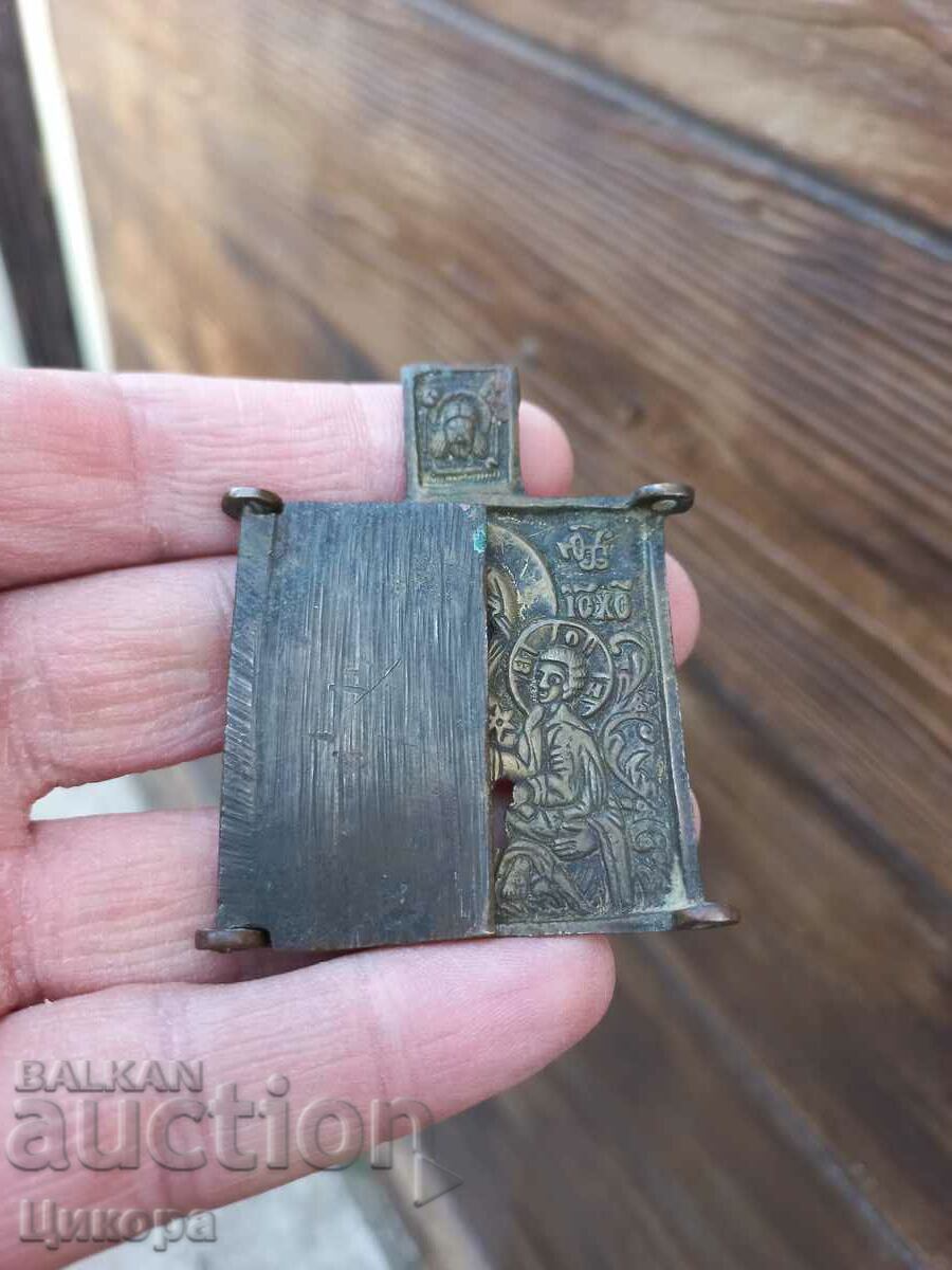 OLD BRONZE ICON TRIPTYCH A SOLDIER with price 199.00 BGN | € 101.75 OLD BRONZE ICON TRIPTYCH A SOLDIER with price 199.00 BGN | € 101.75