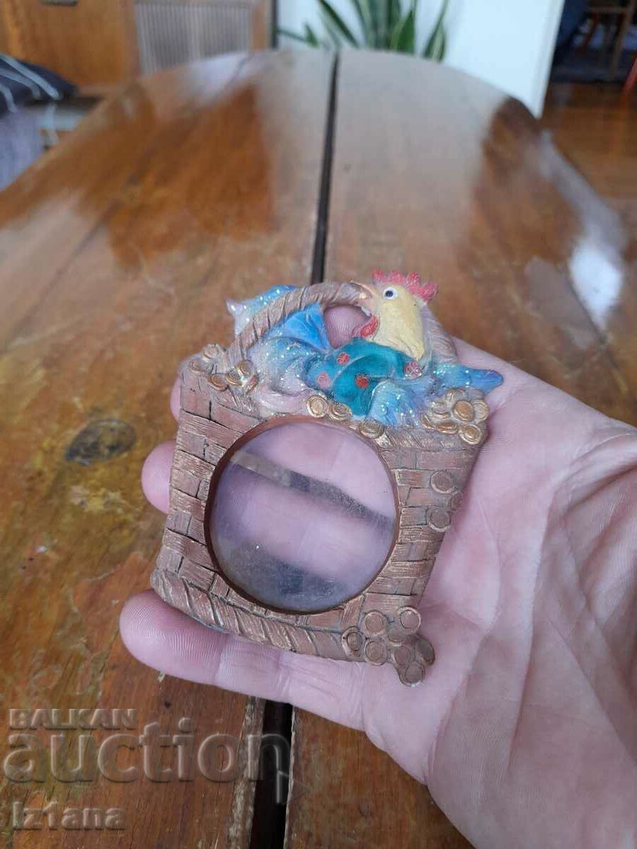 Old decorative photo frame with price 6.00 BGN | € 3.07 Old decorative photo frame with price 6.00 BGN | € 3.07