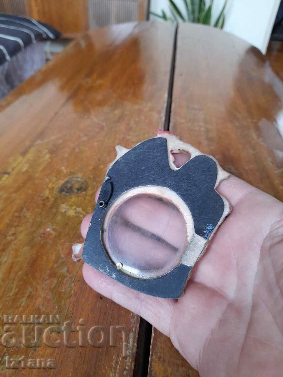 Delivery of Old decorative photo frame Delivery of Old decorative photo frame