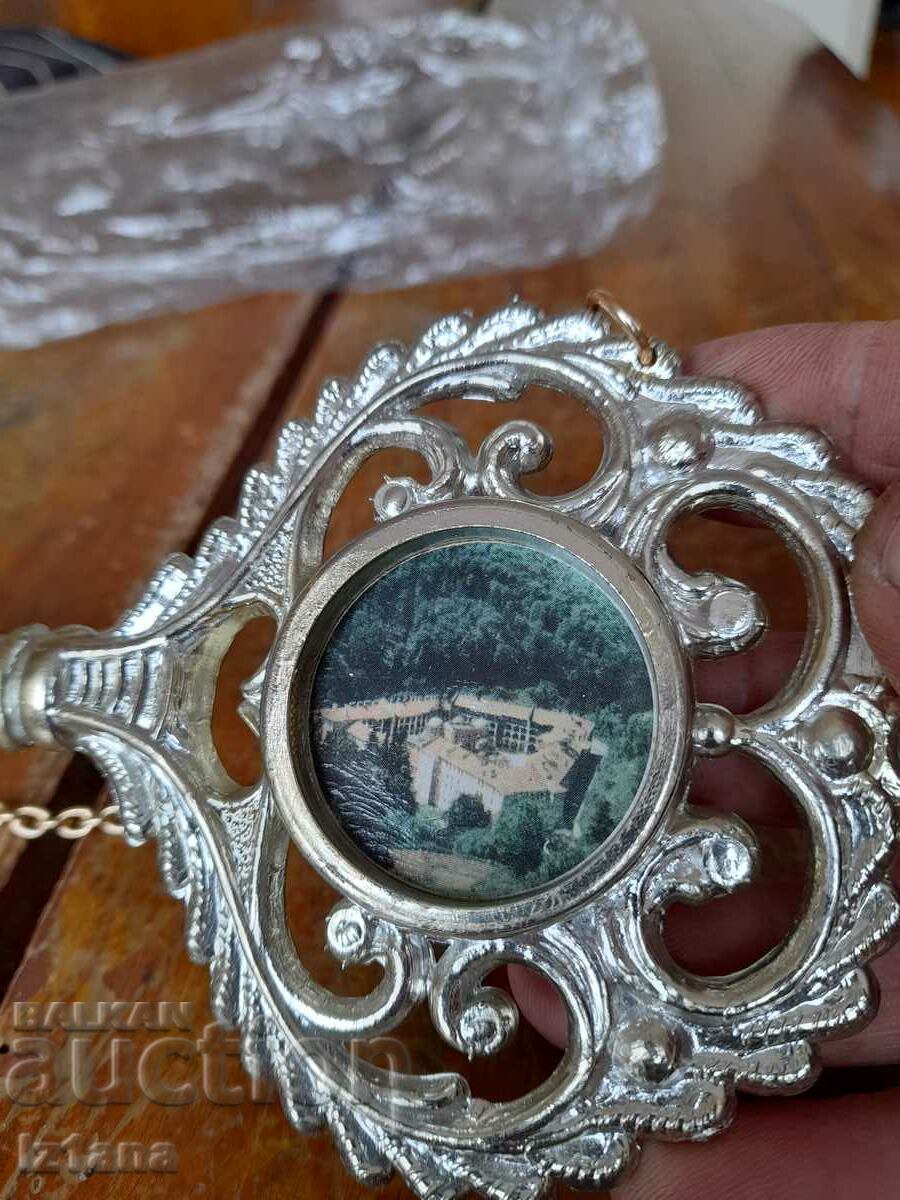 Delivery of Old souvenir key Delivery of Old souvenir key