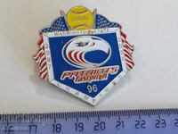 *$*Y*$* USA BADGE PIN BASEBALL SOFTBALL - SUPER - RRR *$*Y*$*