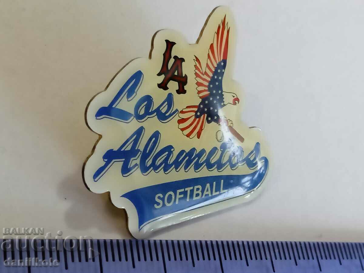 *$*Y*$* USA BADGE PIN BASEBALL SOFTBALL - SUPER - RRR *$*Y*$* - 5