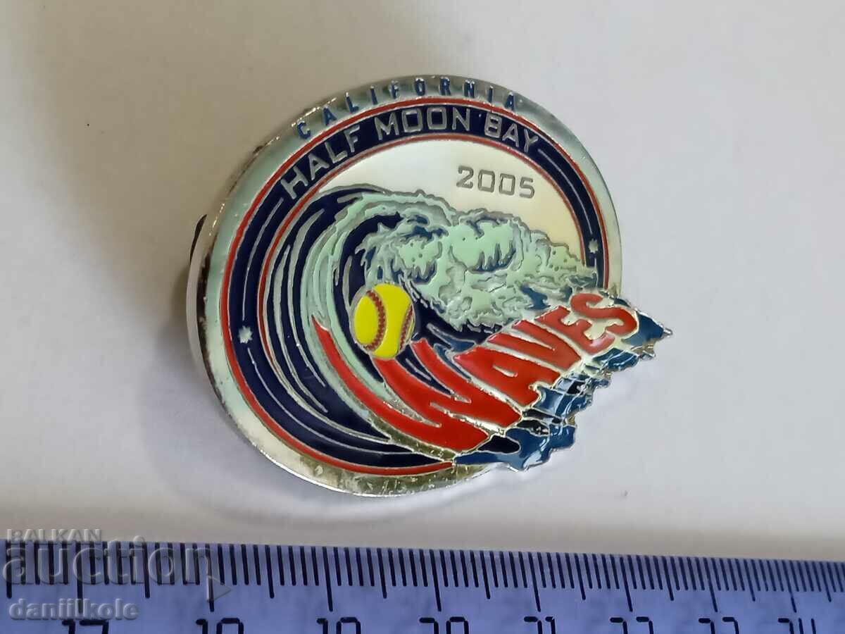 Auction *$*Y*$* USA BADGE PIN BASEBALL SOFTBALL - SUPER - RRR *$*Y*$* Auction *$*Y*$* USA BADGE PIN BASEBALL SOFTBALL - SUPER - RRR *$*Y*$*