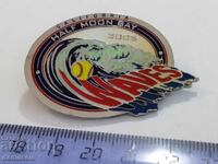 *$*Y*$* USA BADGE PIN BASEBALL SOFTBALL - SUPER - RRR *$*Y*$*