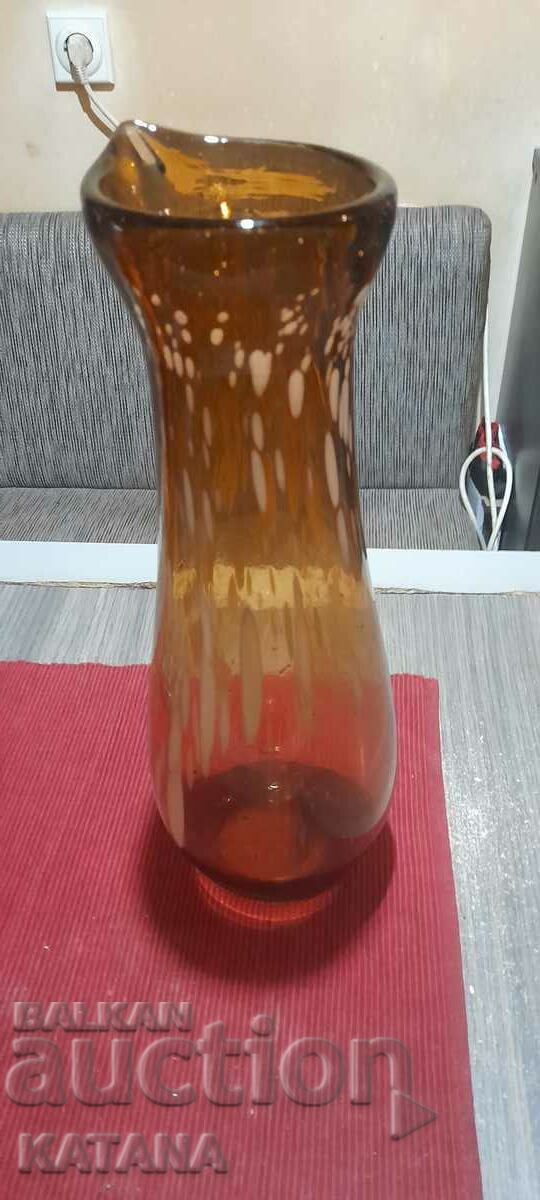 Old vase with price 12.00 BGN | € 6.14 Old vase with price 12.00 BGN | € 6.14