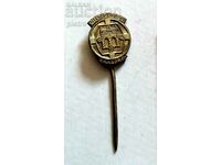 Czechoslovakia Pilsner 1842 PRAZDROJ Metal Badge