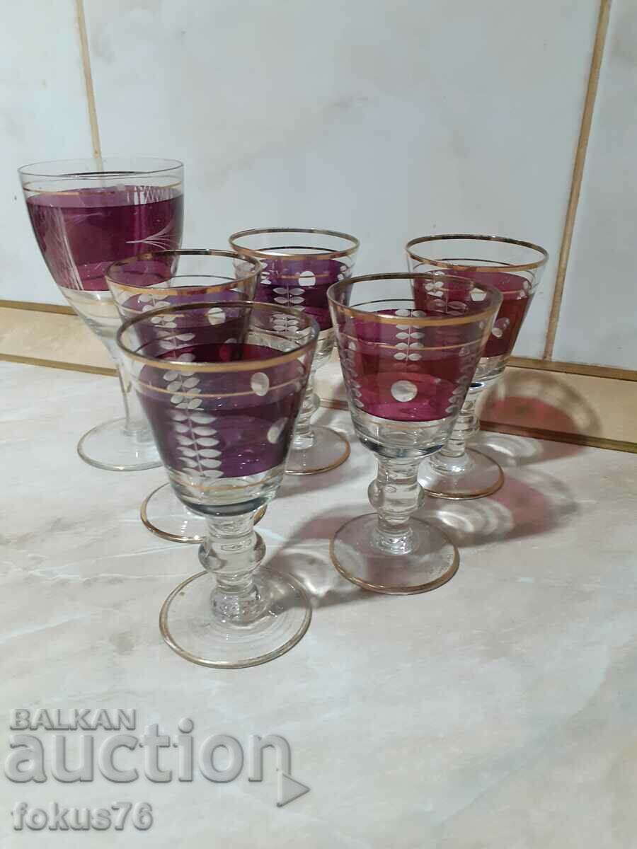 Lot of red glass goblets with price 39.00 BGN | € 19.94 Lot of red glass goblets with price 39.00 BGN | € 19.94