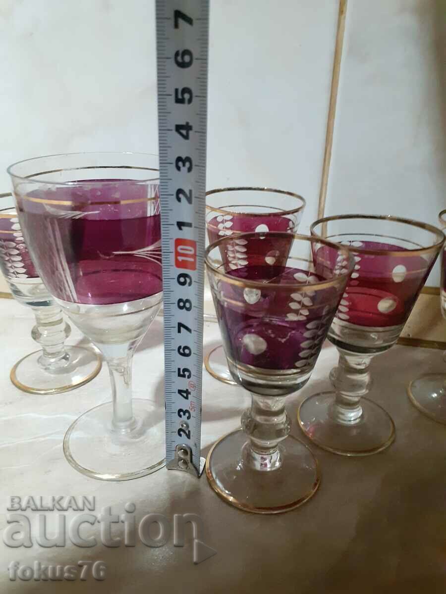 Lot of red glass goblets - 7 Lot of red glass goblets - 7