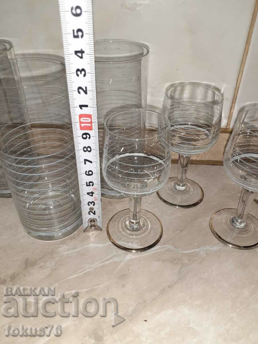 Lot of glass cups - 6 Lot of glass cups - 6