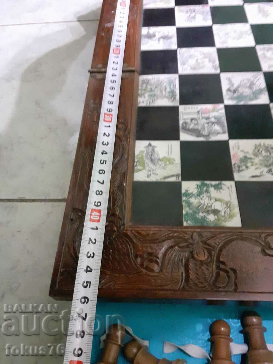 Delivery of Amazing big chess Delivery of Amazing big chess