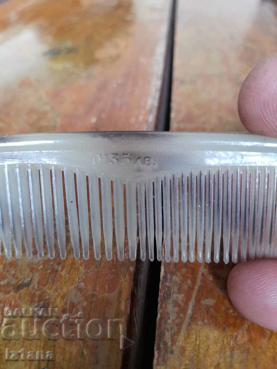 Delivery of Old comb, comb Delivery of Old comb, comb