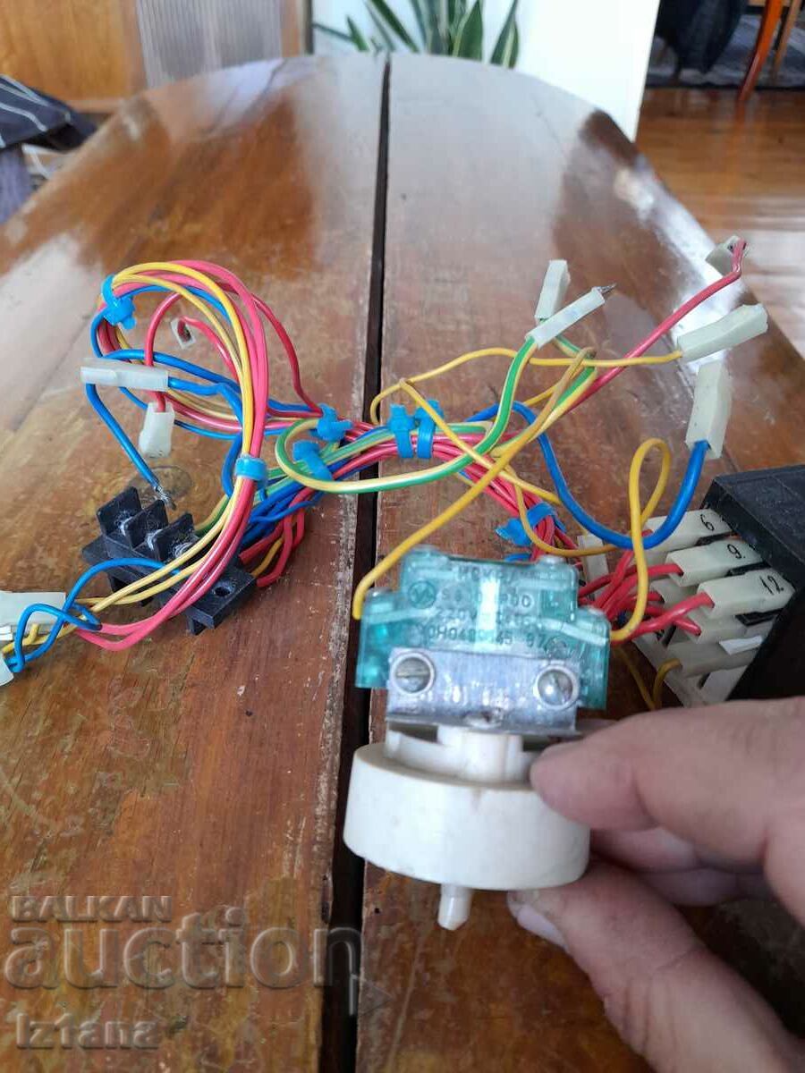 Auction Electrical installation for Accumulator stove, RKP relay Auction Electrical installation for Accumulator stove, RKP relay