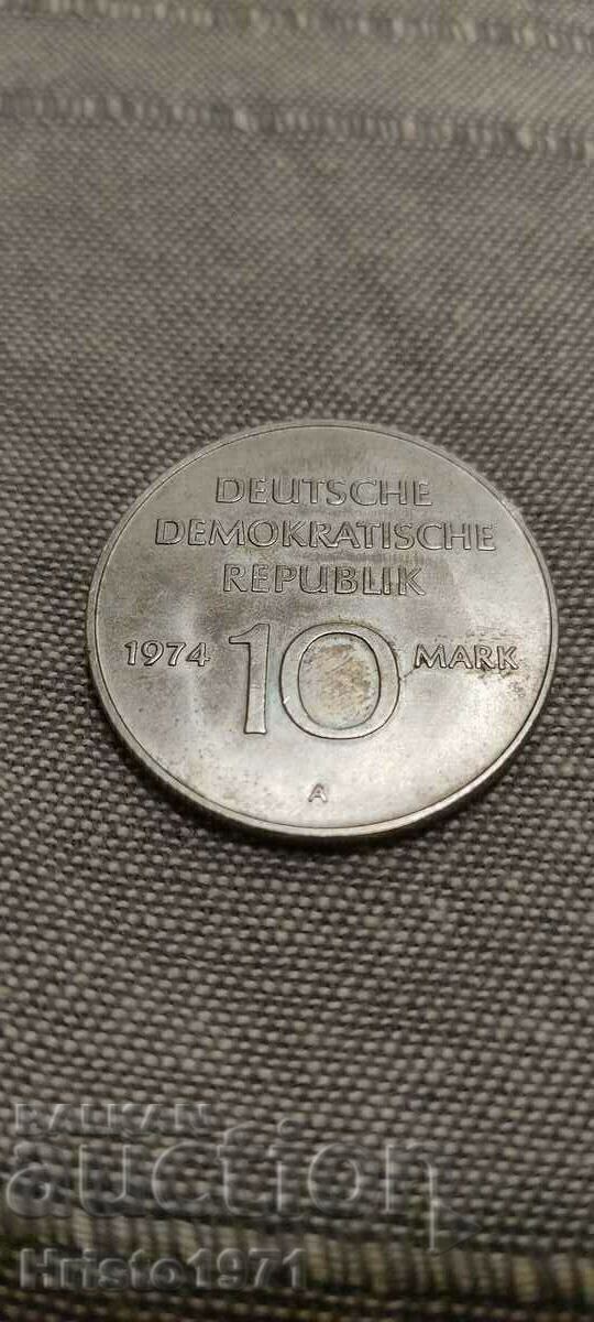 10 stamps 1974 GDR with price € 4.00 | 7.82 BGN