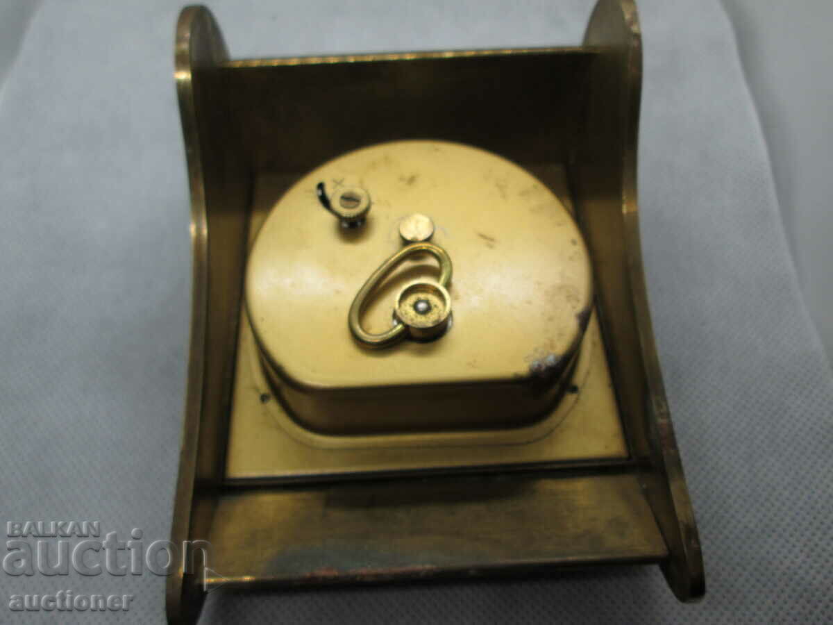 Auction AUTOMATIC ALARM CLOCK, VINTAGE CALENDAR CLOCK Auction AUTOMATIC ALARM CLOCK, VINTAGE CALENDAR CLOCK