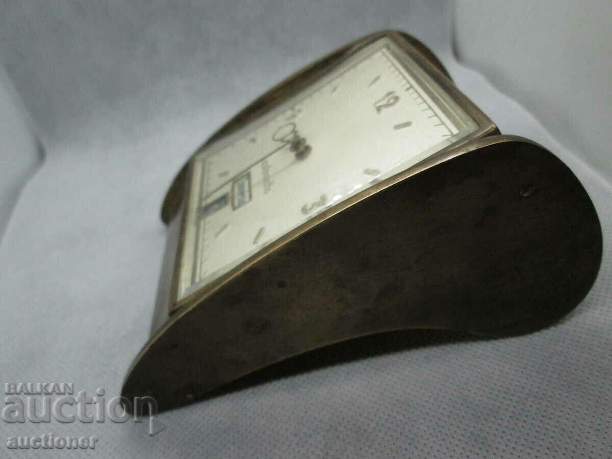 Delivery of AUTOMATIC ALARM CLOCK, VINTAGE CALENDAR CLOCK Delivery of AUTOMATIC ALARM CLOCK, VINTAGE CALENDAR CLOCK