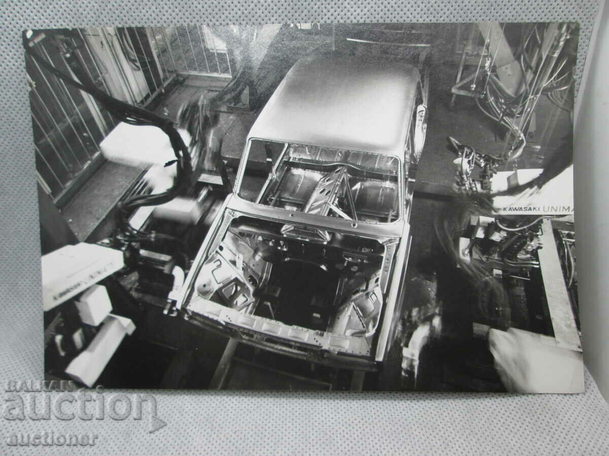 RARE PHOTO OF ASSEMBLY LINE AT LADA-3 FACTORY with price 30.00 BGN | € 15.34 RARE PHOTO OF ASSEMBLY LINE AT LADA-3 FACTORY with price 30.00 BGN | € 15.34