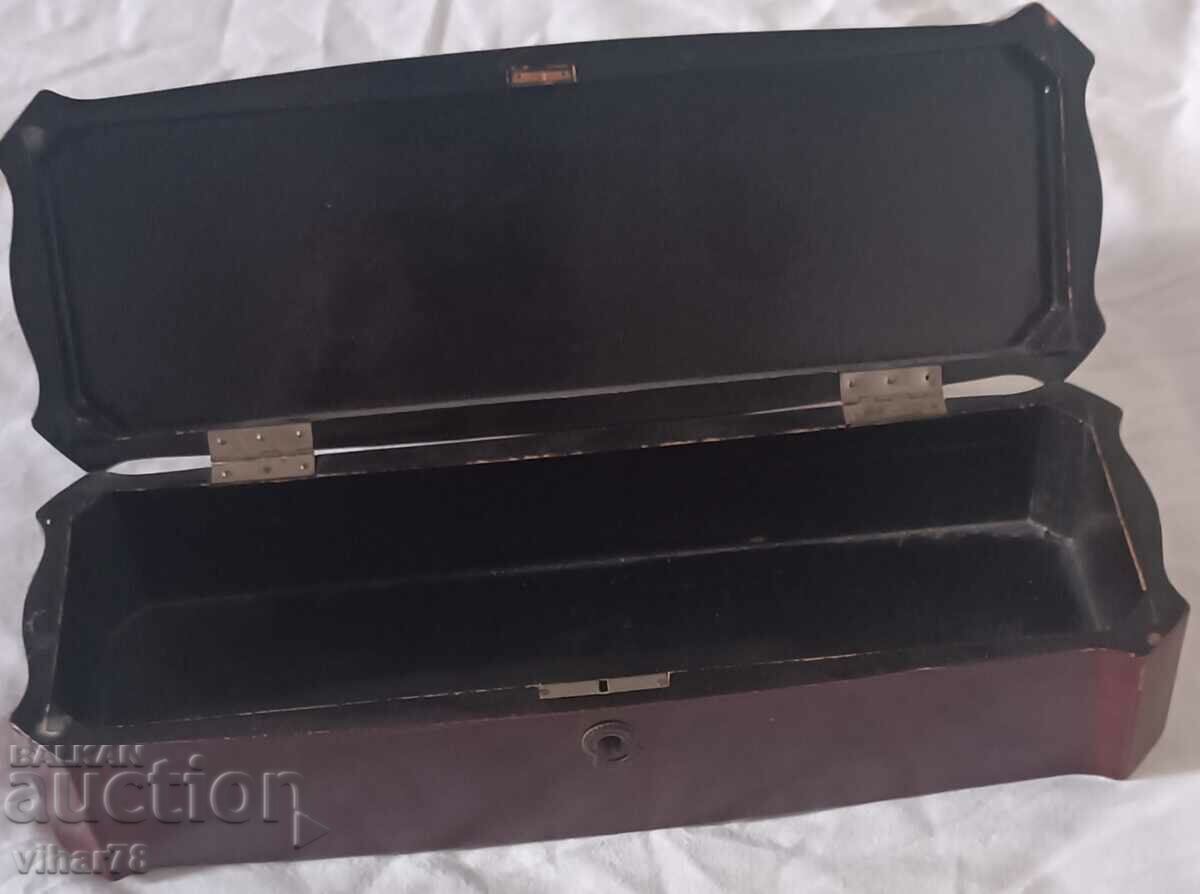 Delivery of Rare old box