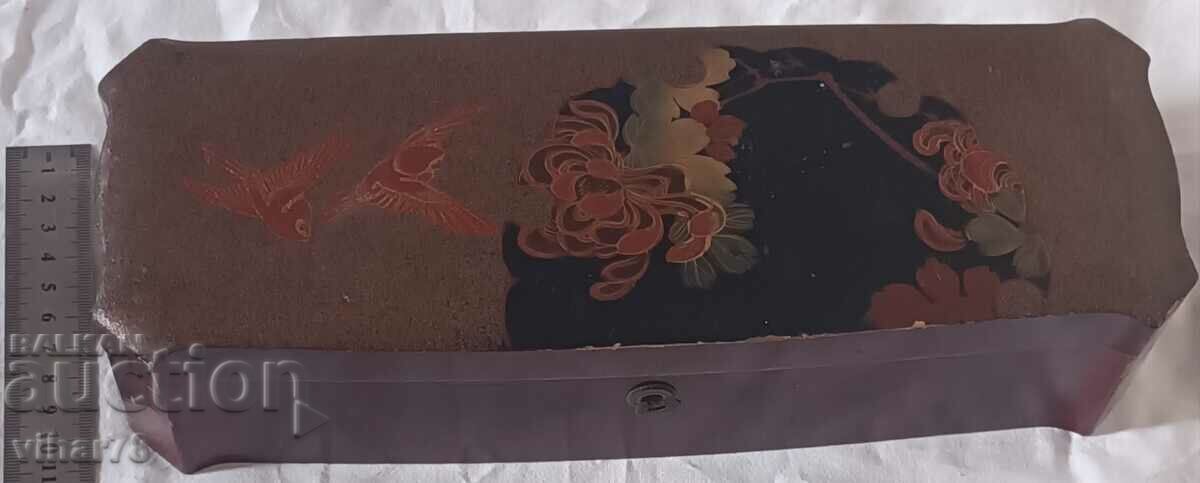 Rare old box - 7