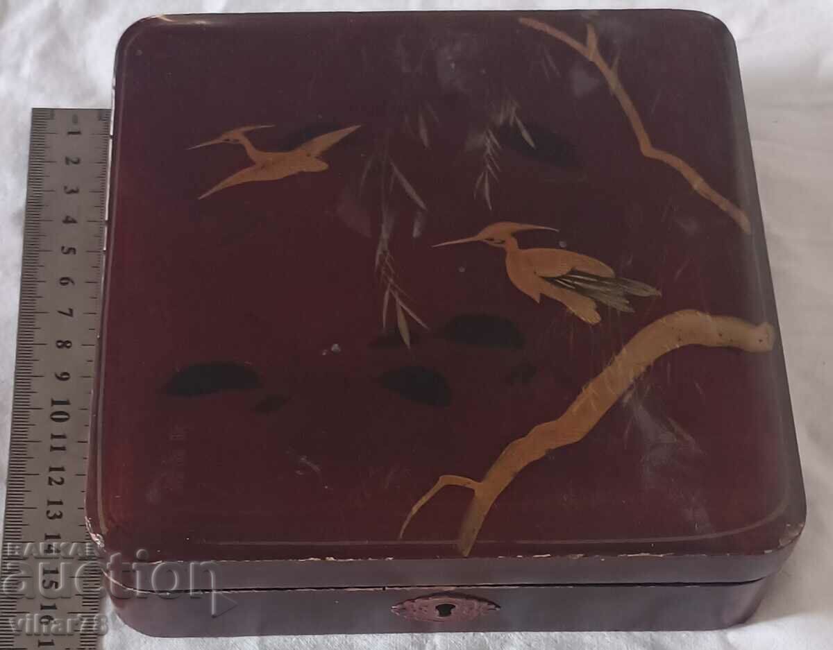 Rare old box with price 125.99 BGN | € 64.42