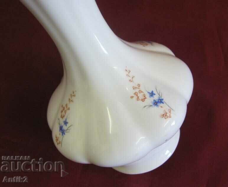 Βάζο από πορσελάνη Vintich με σήμανση με τιμή 25.00 BGN | € 12.78 Βάζο από πορσελάνη Vintich με σήμανση με τιμή 25.00 BGN | € 12.78