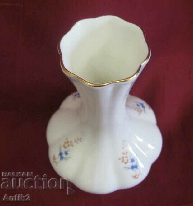 Παράδοση Βάζο από πορσελάνη Vintich με σήμανση Παράδοση Βάζο από πορσελάνη Vintich με σήμανση