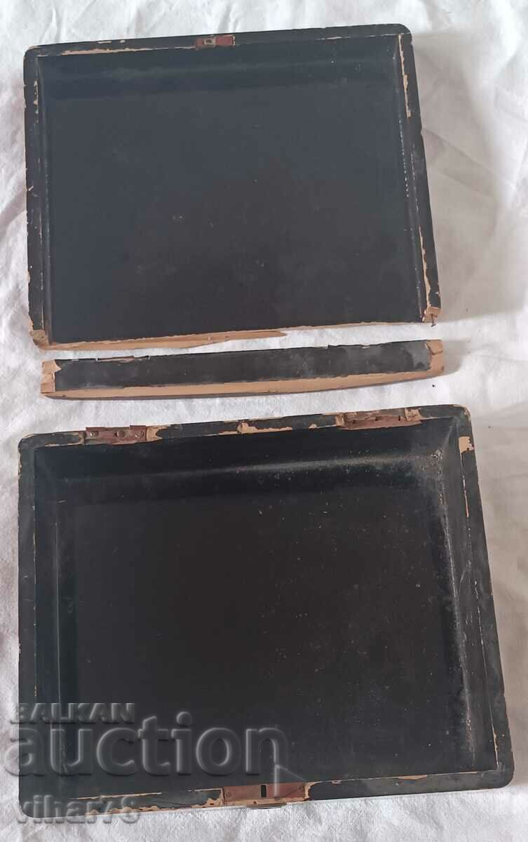 Auction Rare old box Auction Rare old box