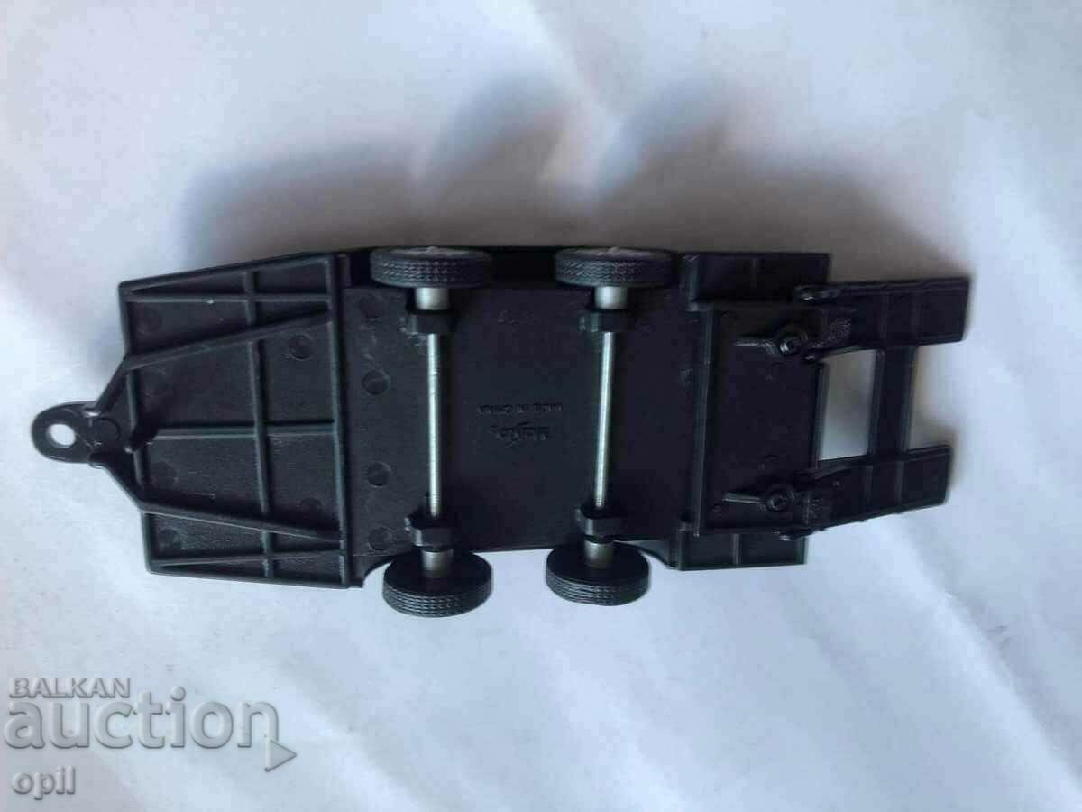 Maisto trailer with price 12.00 BGN | € 6.14 Maisto trailer with price 12.00 BGN | € 6.14