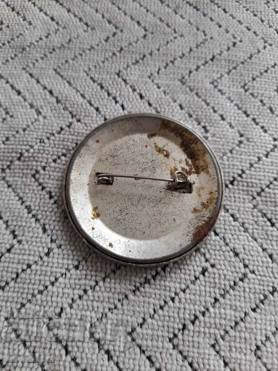 Old Badge Fleenstone Family with price 12.00 BGN | € 6.14 Old Badge Fleenstone Family with price 12.00 BGN | € 6.14